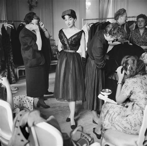 dior glamour photographs from 1952 to 1962 mark shaw|dior glamour.